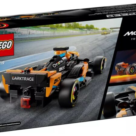 La voiture de course de Formule 1 McLaren 2023 (76919)
